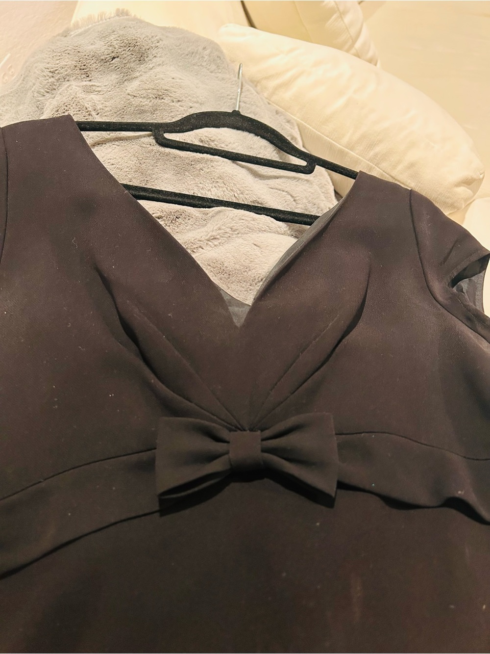 Super flattering classic little black dress - Picture 5 of 6